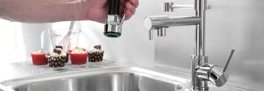 Robinets avec douche amovible