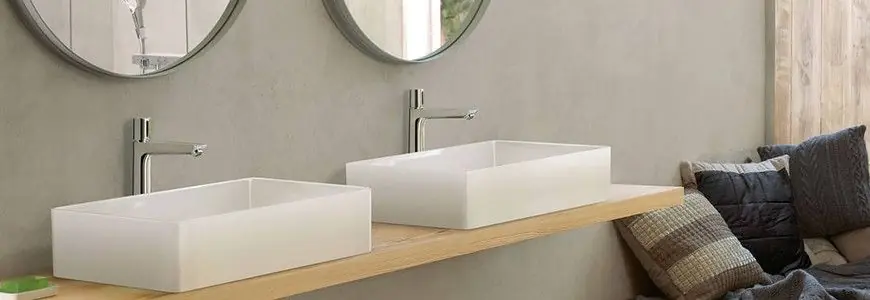 Robinets avec bouton de temps pour la sortie d‘eau